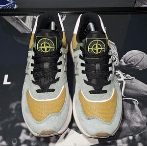 NEW BALANCE 574 LEGACY x STONE ISLAND "LIGHT GREEN"